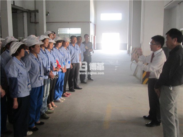 洋河酒業(yè)班組長設(shè)備管理技能培訓(xùn)現(xiàn)場指導(dǎo) 洋河酒業(yè)班組長設(shè)備管理技能培訓(xùn)現(xiàn)場指導(dǎo)